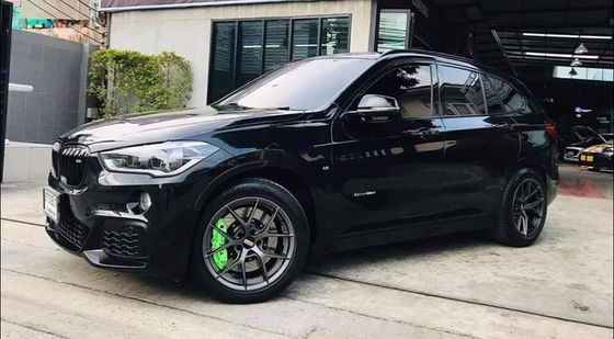 Αγορά BBK Για BMW X1 F48 Μεγάλο κιτ φρένων Μπροστά P60S Σφυρηλατημένα 6 αγκάθια έμβολο με 355 * 32 περιστροφέας ηλεκτρονική κατασκευή
