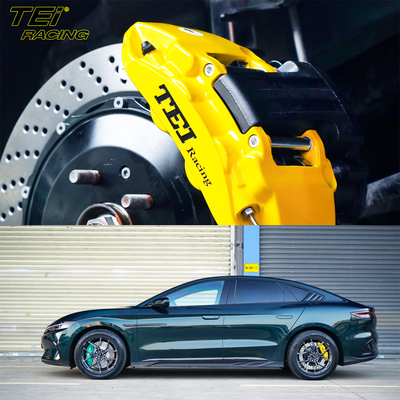Κίτ πίσω Μεγάλο φρένο 6 Πιστόν Caliper με 380 * 28 mm Rotor BBK αυτόματο σύστημα φρένων για BYD Han 19 ιντσών Rim αυτοκίνητο
